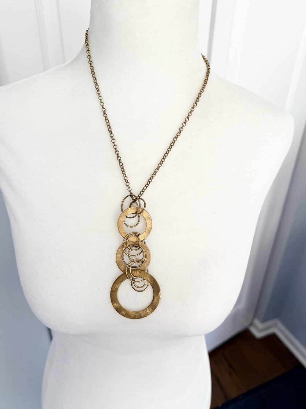 Vintage Gold Tone Mixed Circle Pendant Long Necklace